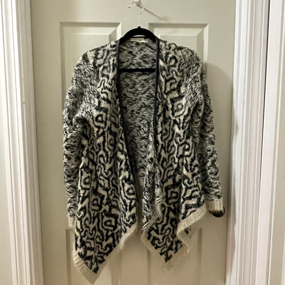 Black & White Print Waterfall Open Sweater, Large
